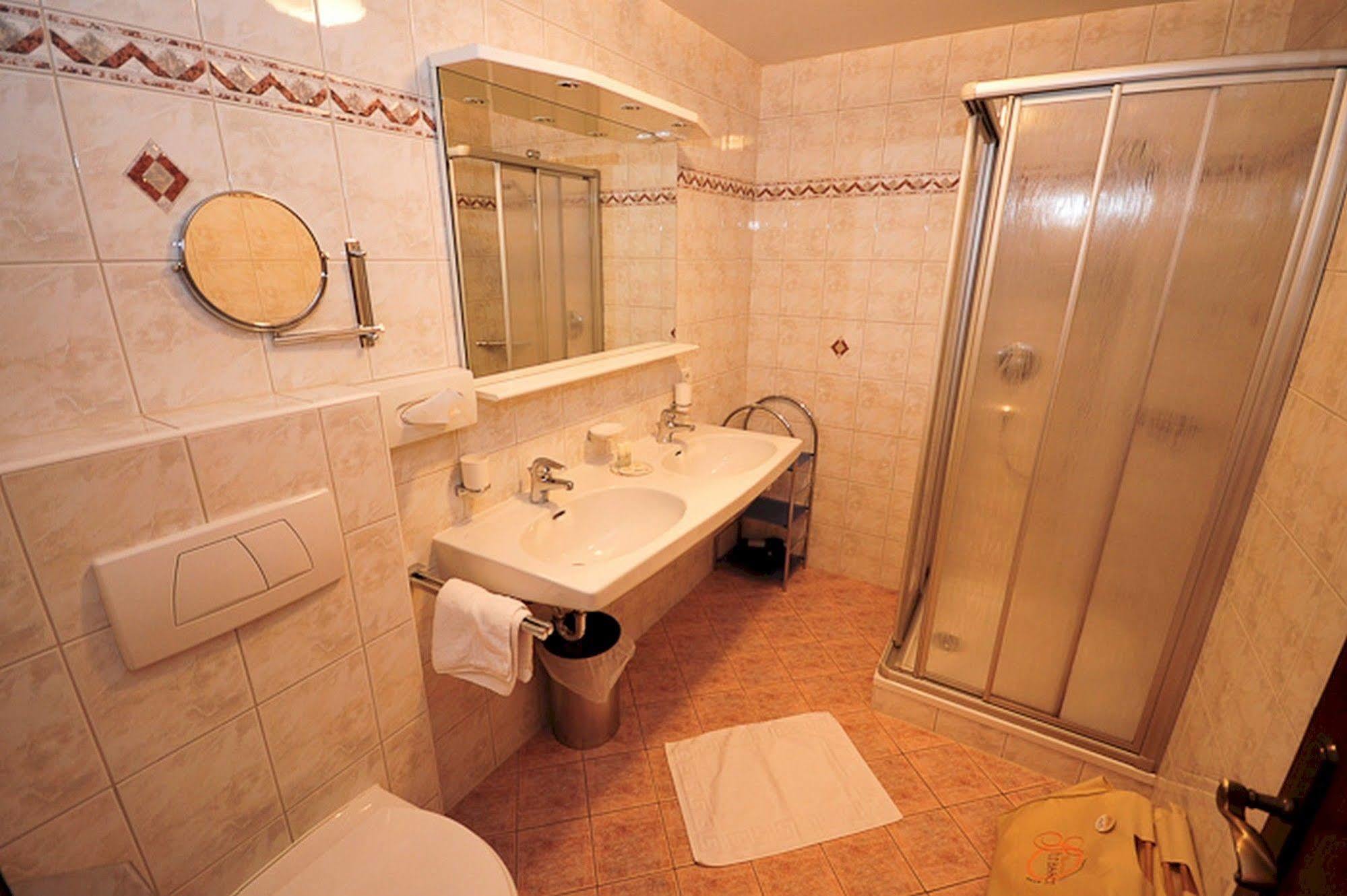Aparthotel Garni Strasser 4*