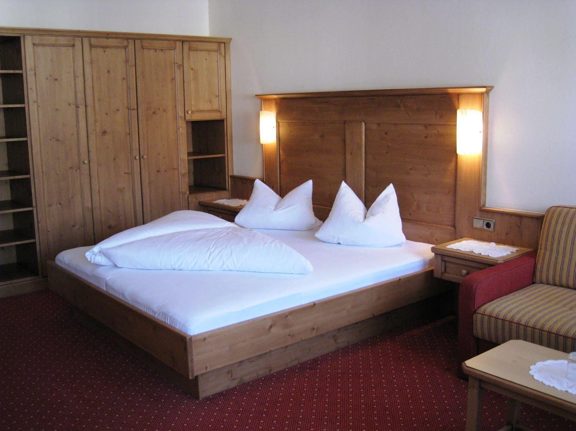 Garni Strasser Aparthotel